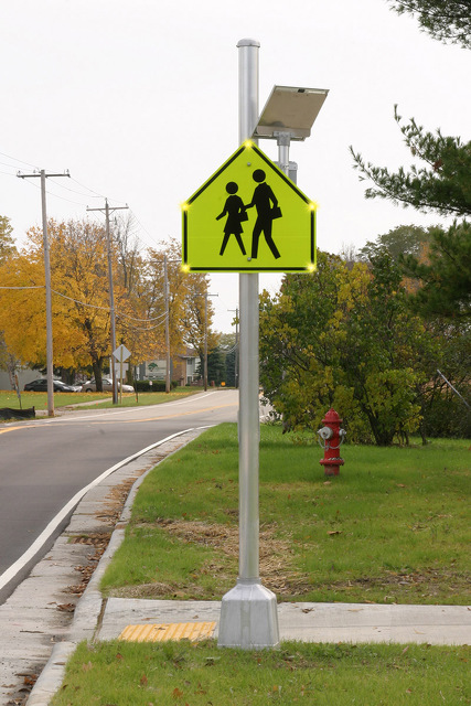 BlinkerSign Flashing LED Stop Ahead (Symbol) Sign W3-1